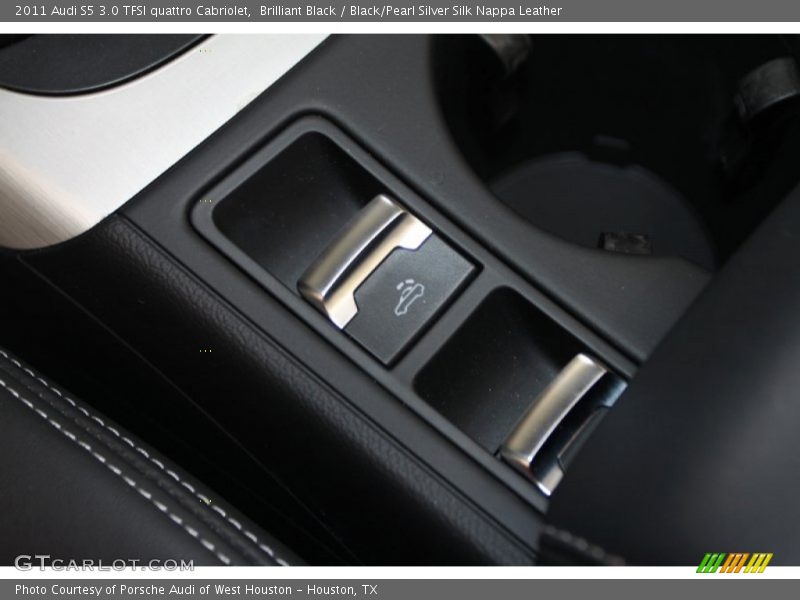 Brilliant Black / Black/Pearl Silver Silk Nappa Leather 2011 Audi S5 3.0 TFSI quattro Cabriolet