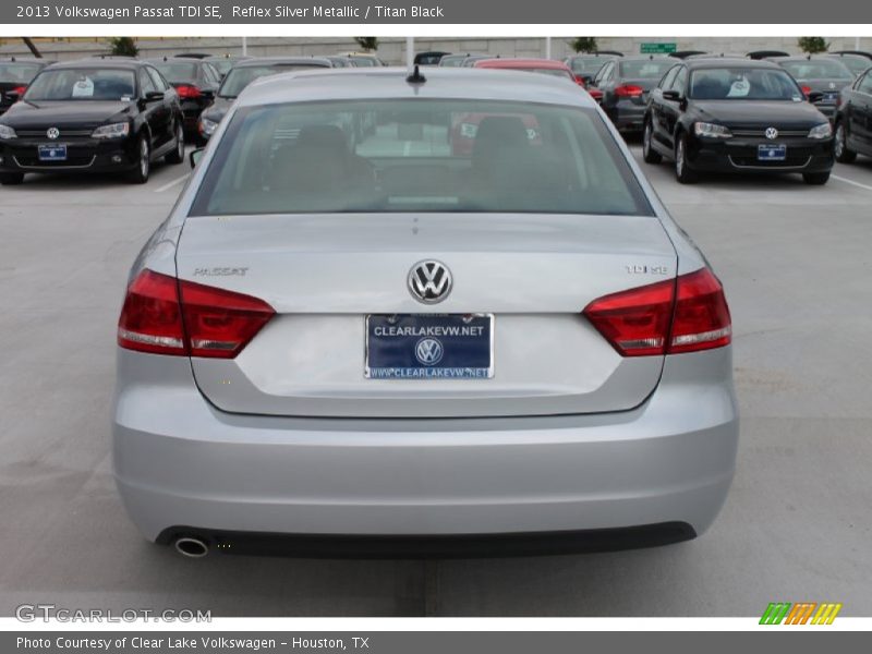 Reflex Silver Metallic / Titan Black 2013 Volkswagen Passat TDI SE