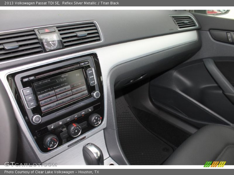 Reflex Silver Metallic / Titan Black 2013 Volkswagen Passat TDI SE