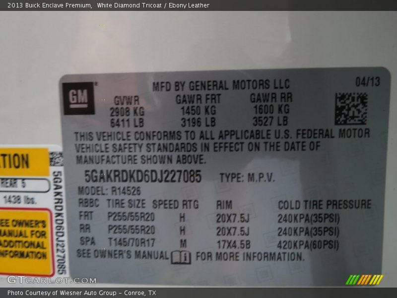 White Diamond Tricoat / Ebony Leather 2013 Buick Enclave Premium