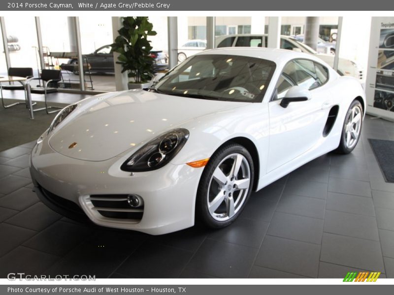 Front 3/4 View of 2014 Cayman 