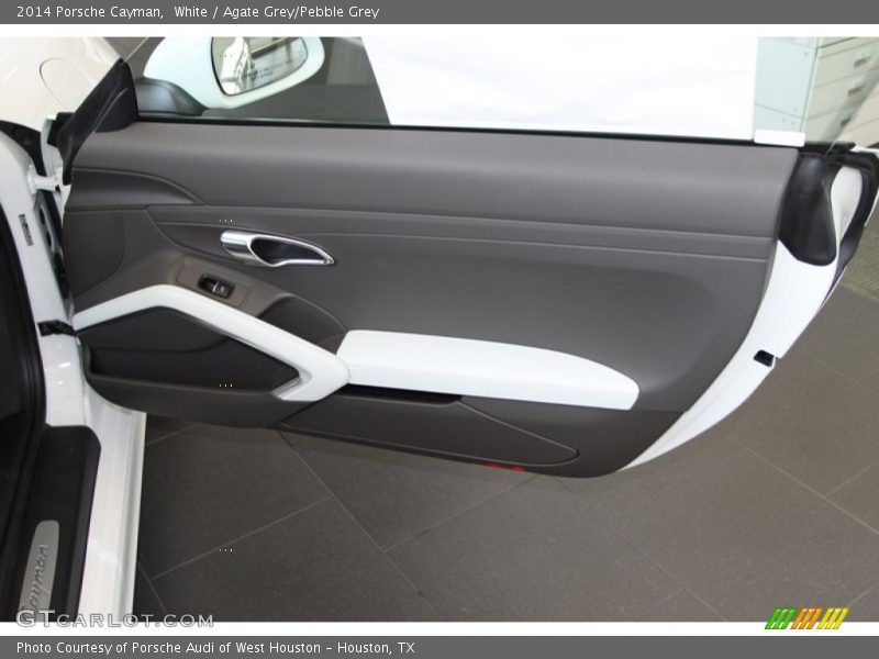 Door Panel of 2014 Cayman 