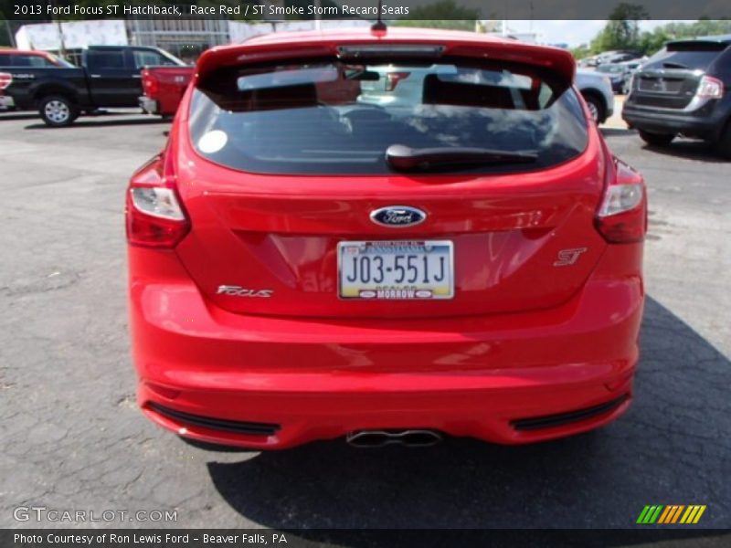 Race Red / ST Smoke Storm Recaro Seats 2013 Ford Focus ST Hatchback
