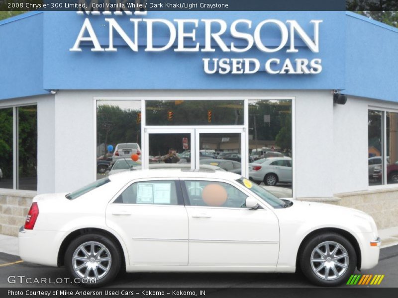 Cool Vanilla White / Dark Khaki/Light Graystone 2008 Chrysler 300 Limited