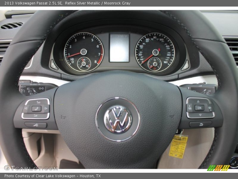 Reflex Silver Metallic / Moonrock Gray 2013 Volkswagen Passat 2.5L SE