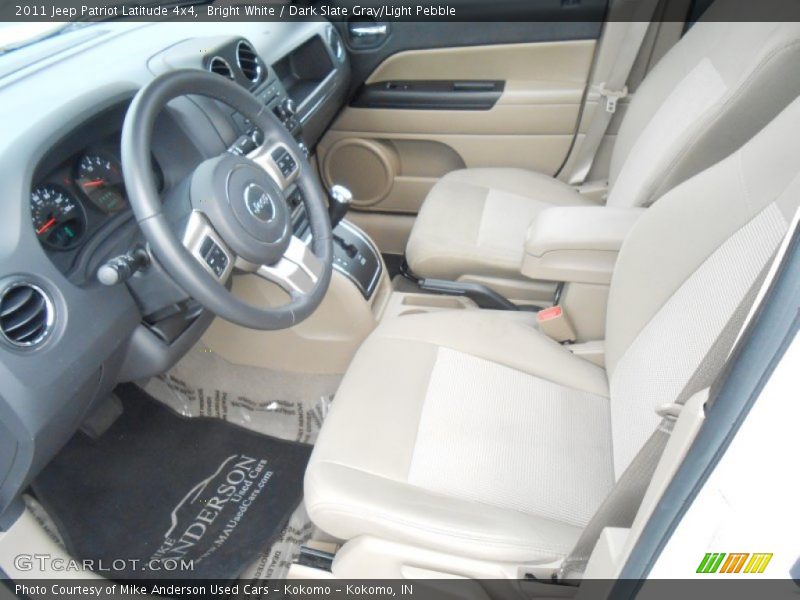 Bright White / Dark Slate Gray/Light Pebble 2011 Jeep Patriot Latitude 4x4