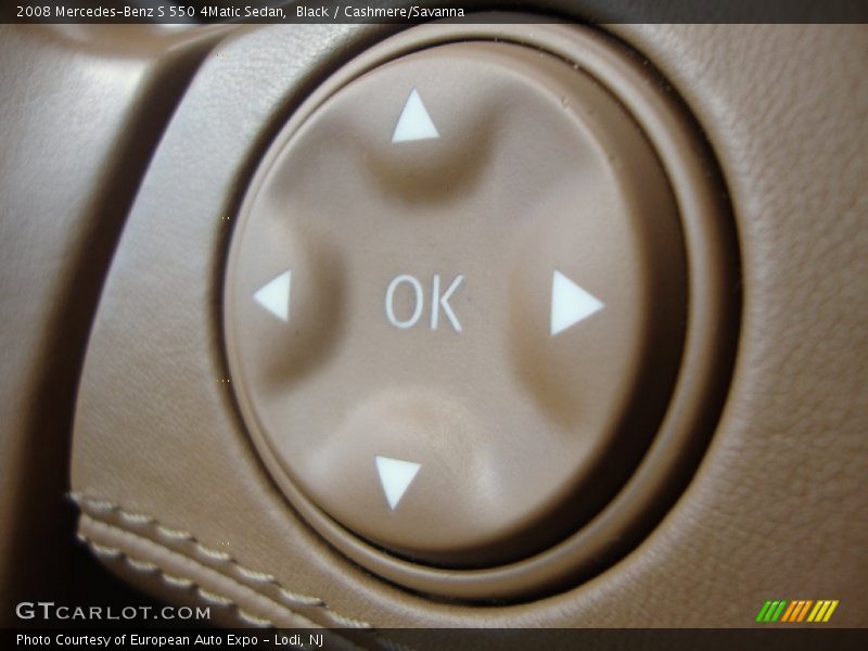 Controls of 2008 S 550 4Matic Sedan