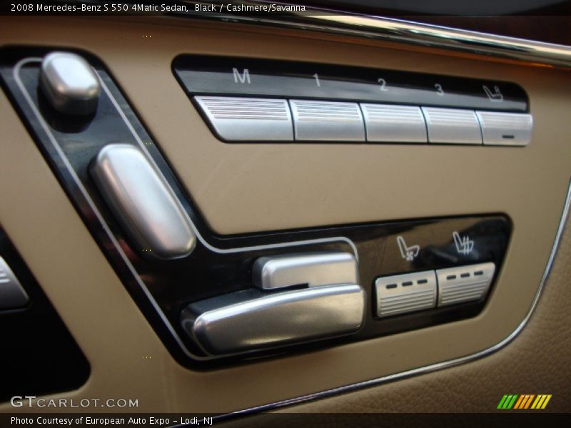 Controls of 2008 S 550 4Matic Sedan