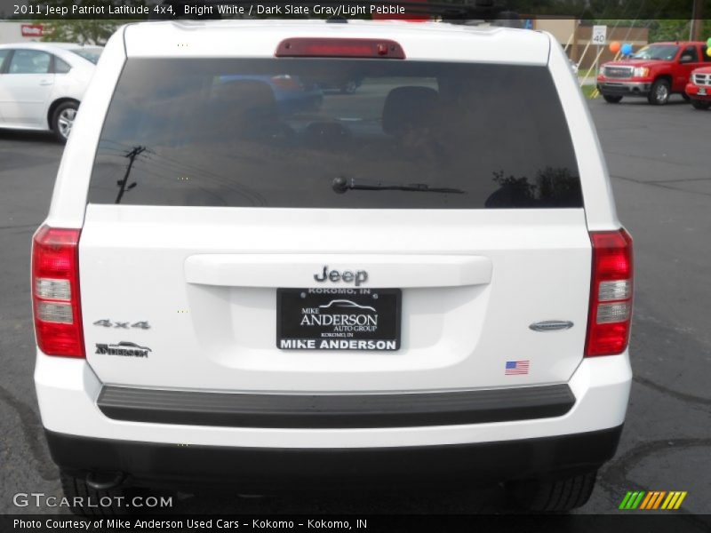 Bright White / Dark Slate Gray/Light Pebble 2011 Jeep Patriot Latitude 4x4