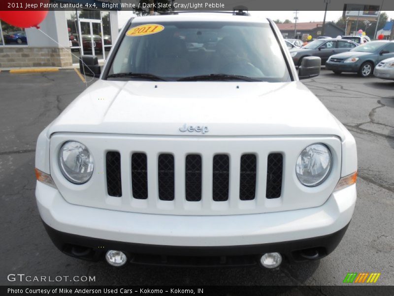 Bright White / Dark Slate Gray/Light Pebble 2011 Jeep Patriot Latitude 4x4