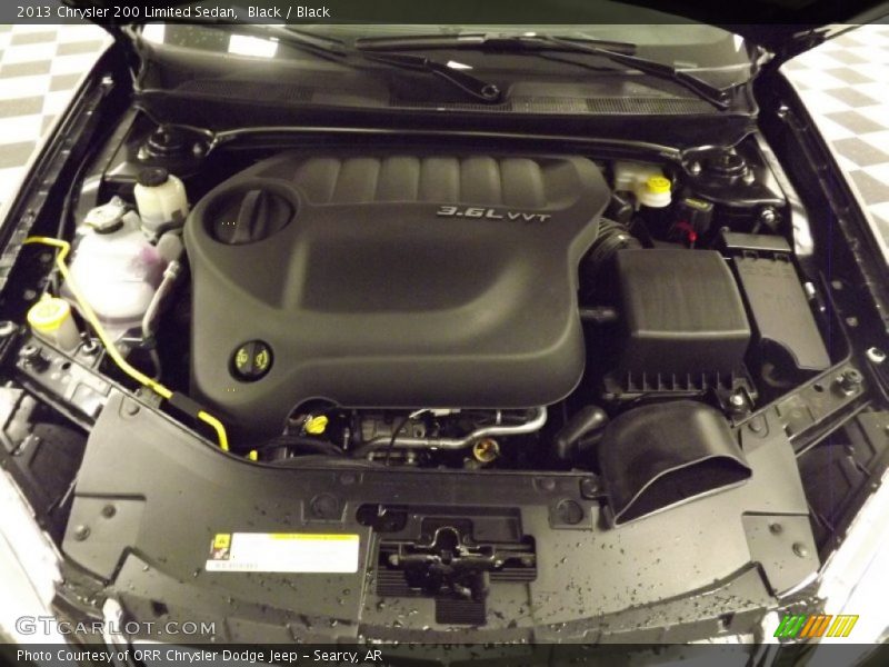 Black / Black 2013 Chrysler 200 Limited Sedan