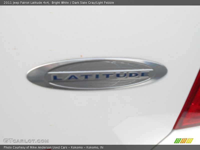 Bright White / Dark Slate Gray/Light Pebble 2011 Jeep Patriot Latitude 4x4