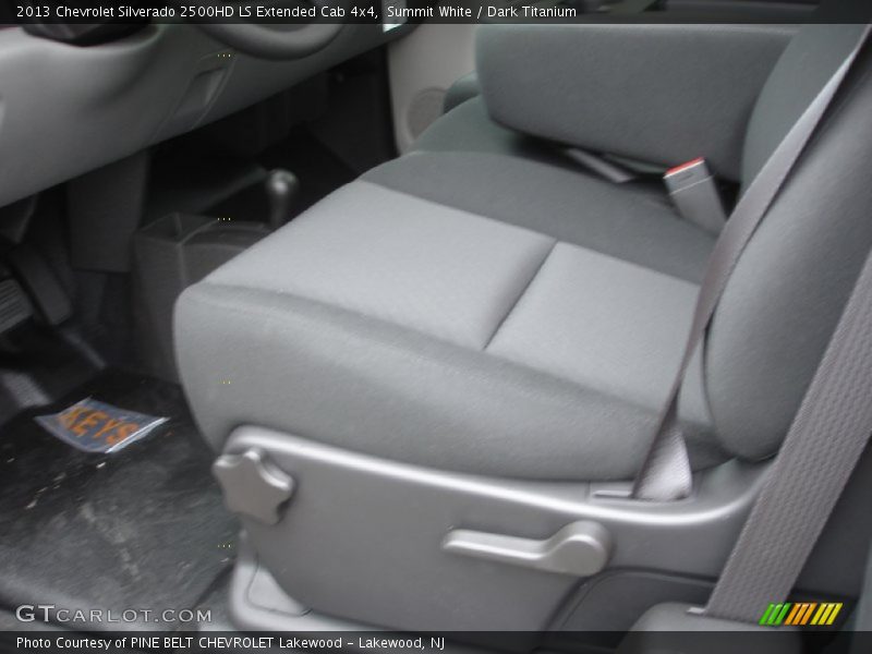 Summit White / Dark Titanium 2013 Chevrolet Silverado 2500HD LS Extended Cab 4x4