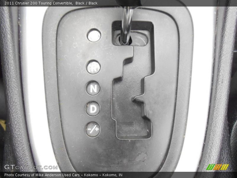 Black / Black 2011 Chrysler 200 Touring Convertible