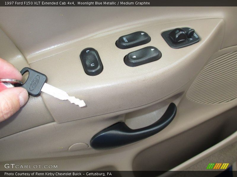 Controls of 1997 F150 XLT Extended Cab 4x4