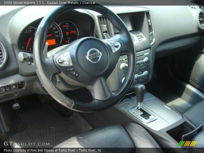 Radiant Silver Metallic / Charcoal 2009 Nissan Maxima 3.5 S