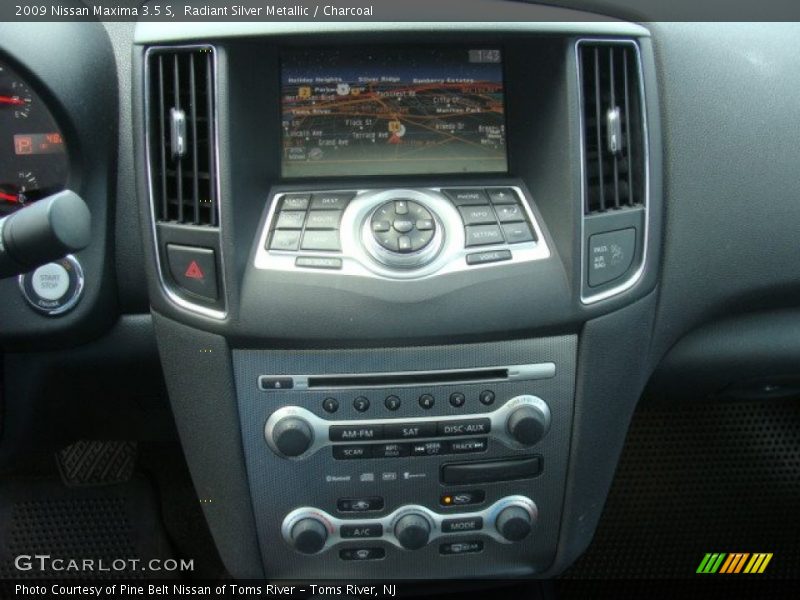 Radiant Silver Metallic / Charcoal 2009 Nissan Maxima 3.5 S