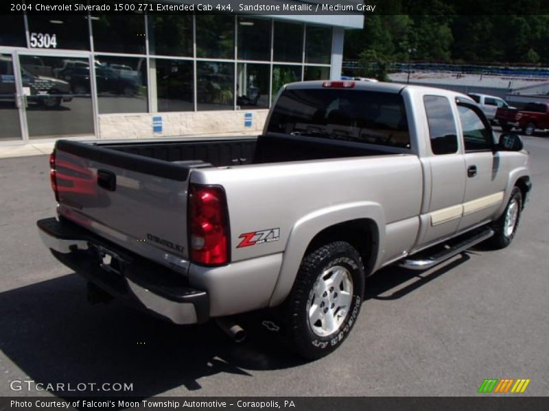Sandstone Metallic / Medium Gray 2004 Chevrolet Silverado 1500 Z71 Extended Cab 4x4