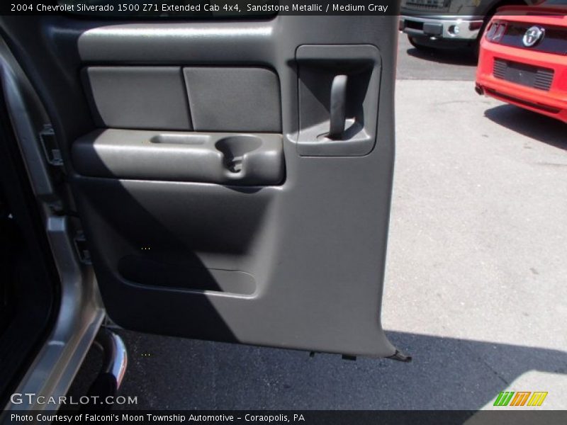 Sandstone Metallic / Medium Gray 2004 Chevrolet Silverado 1500 Z71 Extended Cab 4x4