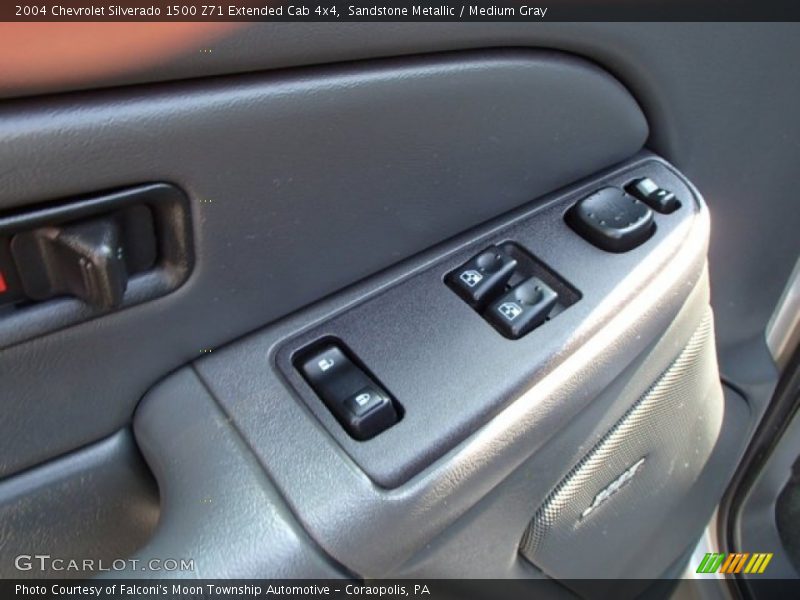 Sandstone Metallic / Medium Gray 2004 Chevrolet Silverado 1500 Z71 Extended Cab 4x4