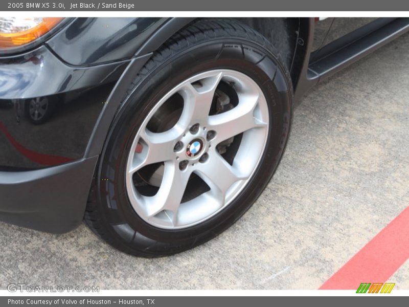 Jet Black / Sand Beige 2005 BMW X5 3.0i