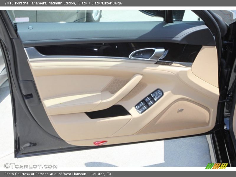 Door Panel of 2013 Panamera Platinum Edition