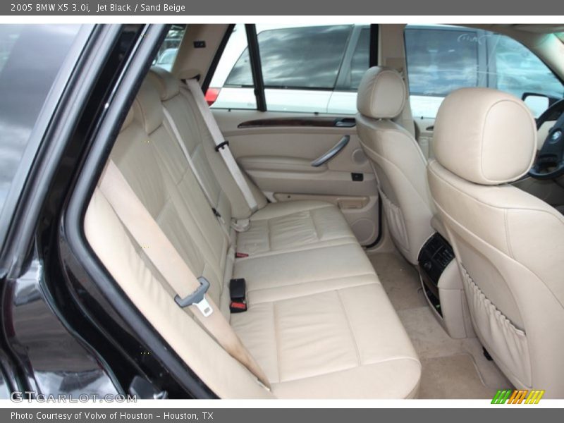Jet Black / Sand Beige 2005 BMW X5 3.0i