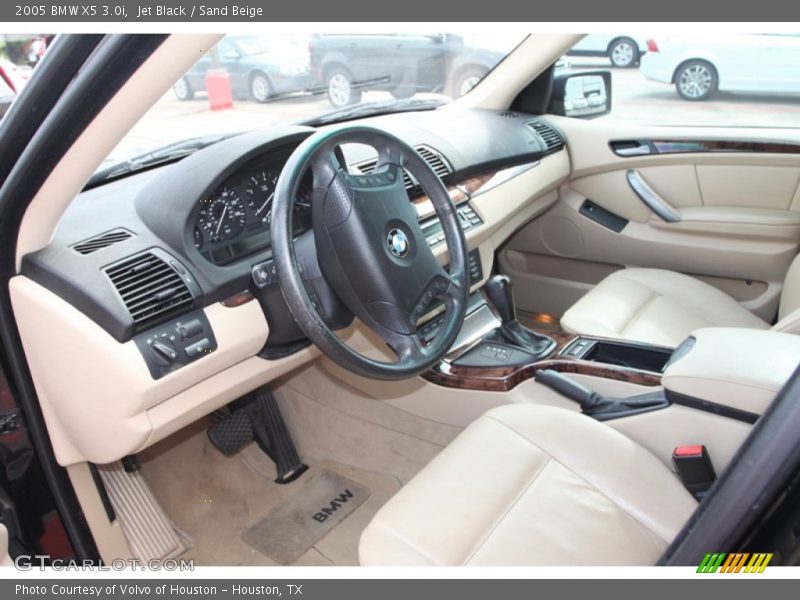 Jet Black / Sand Beige 2005 BMW X5 3.0i