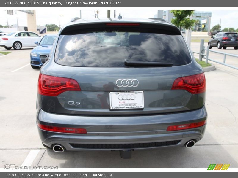 Daytona Grey Pearl Effect / Black 2013 Audi Q7 3.0 S Line quattro