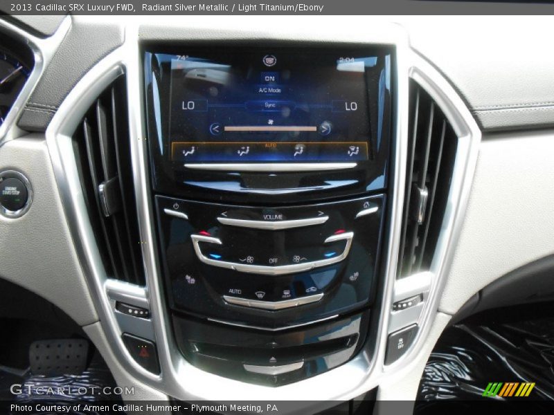 Radiant Silver Metallic / Light Titanium/Ebony 2013 Cadillac SRX Luxury FWD