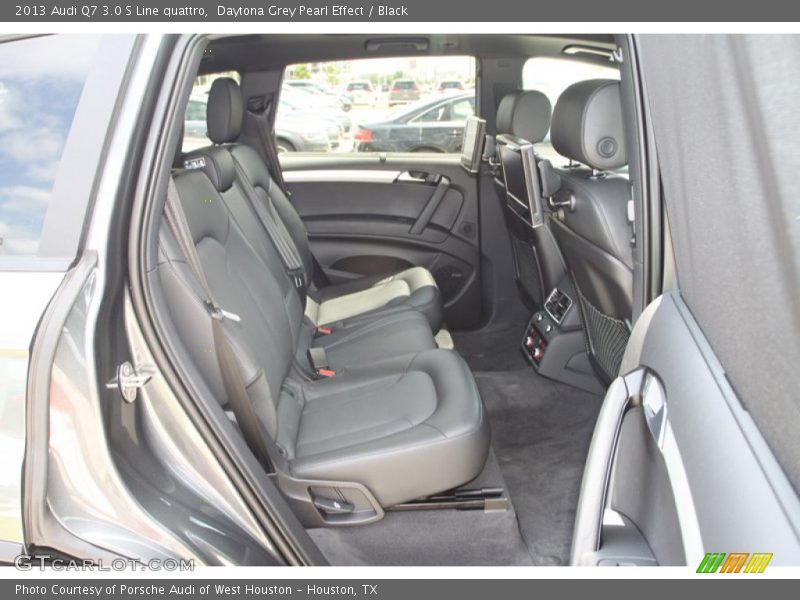 Rear Seat of 2013 Q7 3.0 S Line quattro