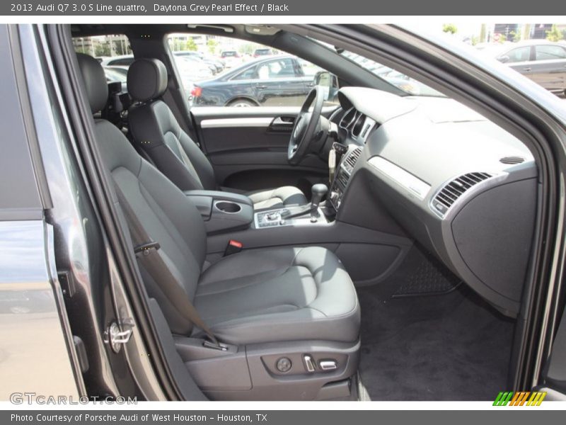 Front Seat of 2013 Q7 3.0 S Line quattro