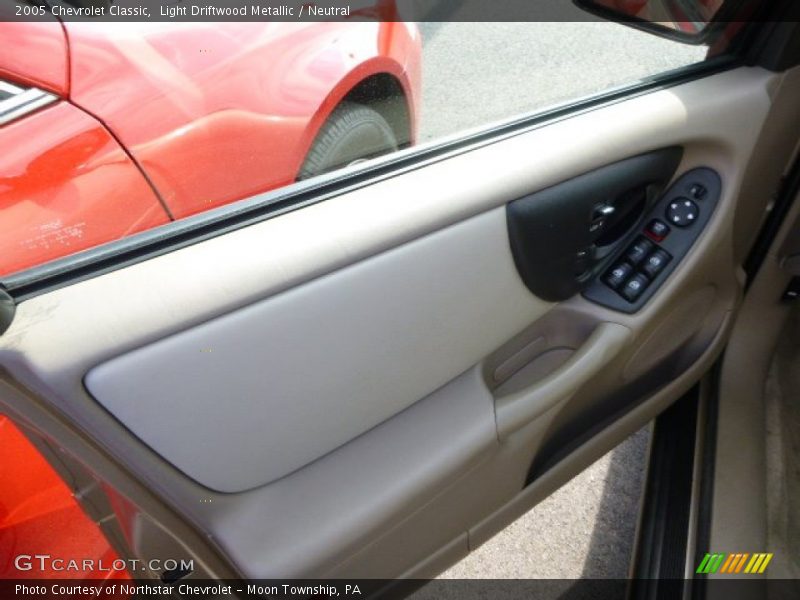 Light Driftwood Metallic / Neutral 2005 Chevrolet Classic