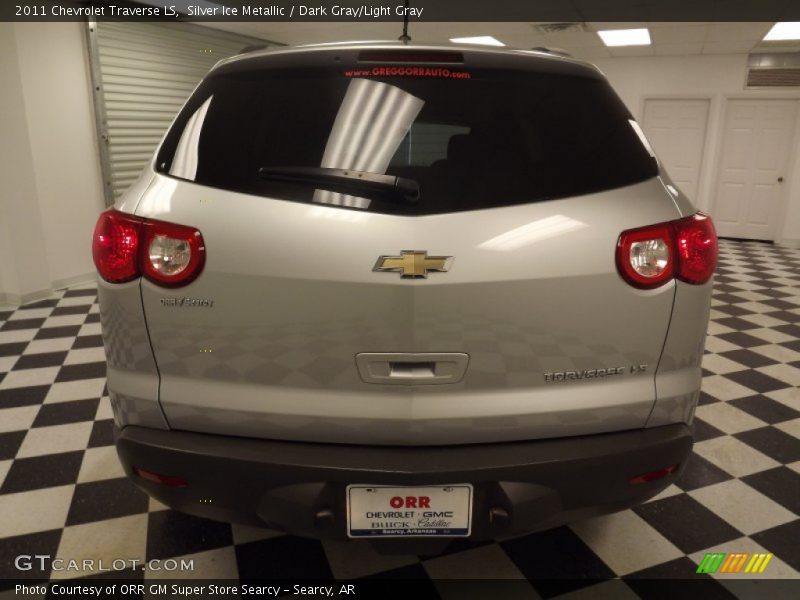 Silver Ice Metallic / Dark Gray/Light Gray 2011 Chevrolet Traverse LS