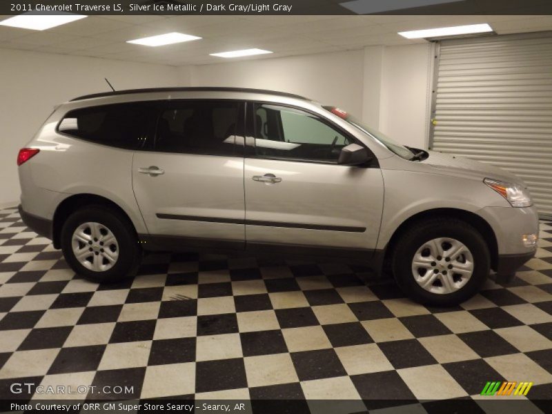 Silver Ice Metallic / Dark Gray/Light Gray 2011 Chevrolet Traverse LS
