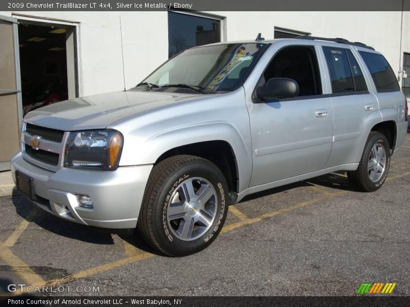 Silver Ice Metallic / Ebony 2009 Chevrolet TrailBlazer LT 4x4