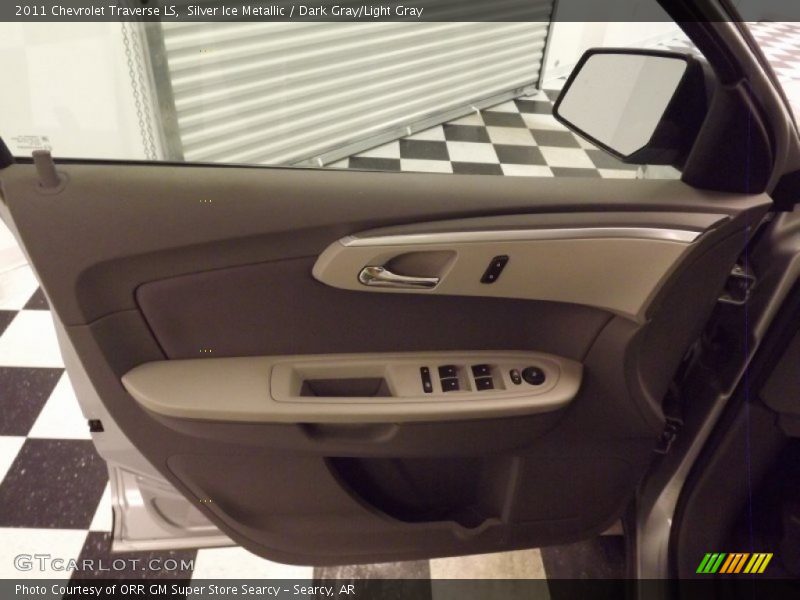 Silver Ice Metallic / Dark Gray/Light Gray 2011 Chevrolet Traverse LS