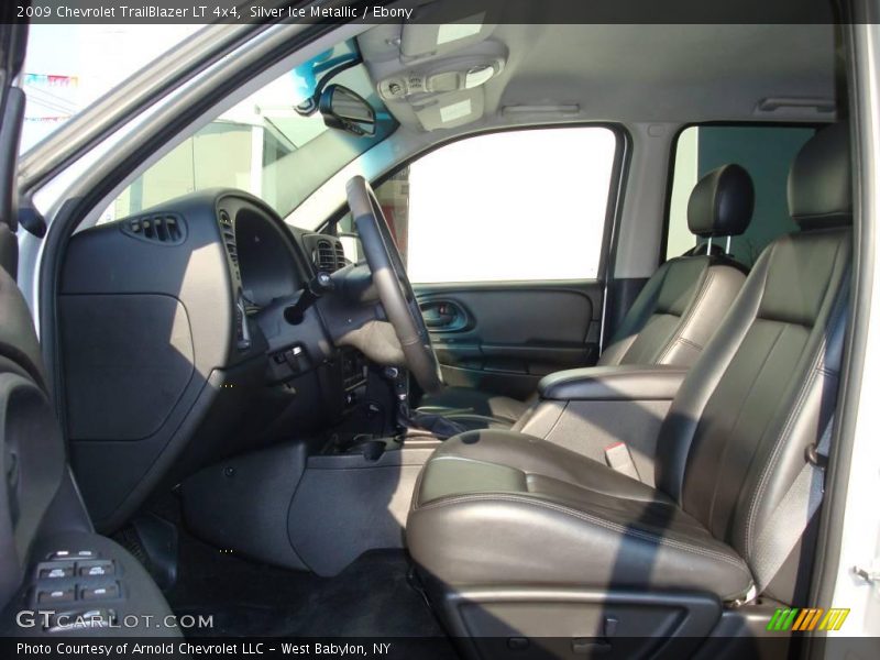 Silver Ice Metallic / Ebony 2009 Chevrolet TrailBlazer LT 4x4