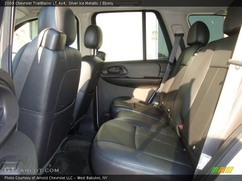 Silver Ice Metallic / Ebony 2009 Chevrolet TrailBlazer LT 4x4