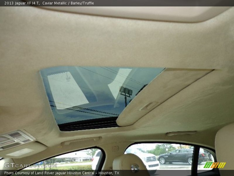 Sunroof of 2013 XF I4 T