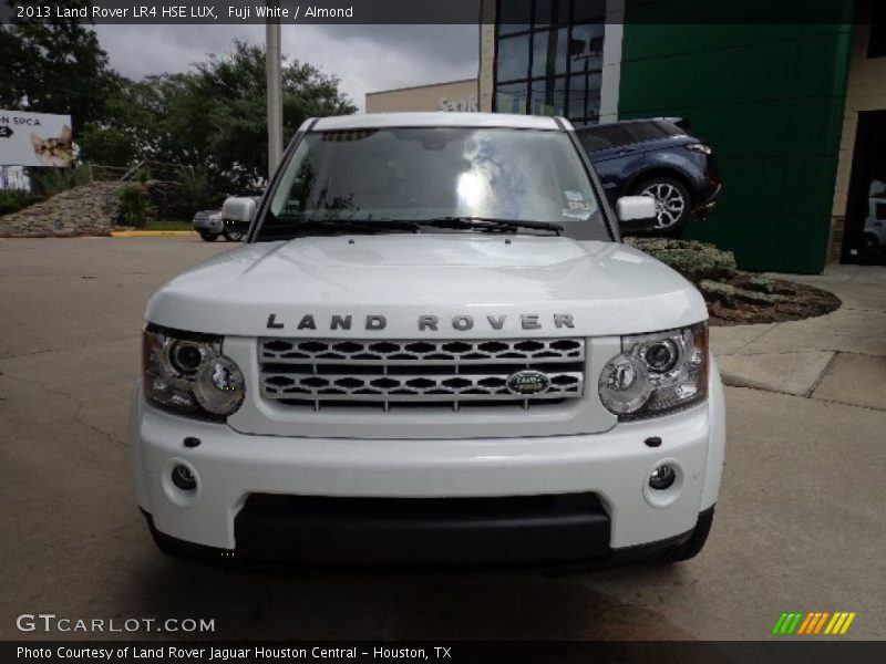 Fuji White / Almond 2013 Land Rover LR4 HSE LUX