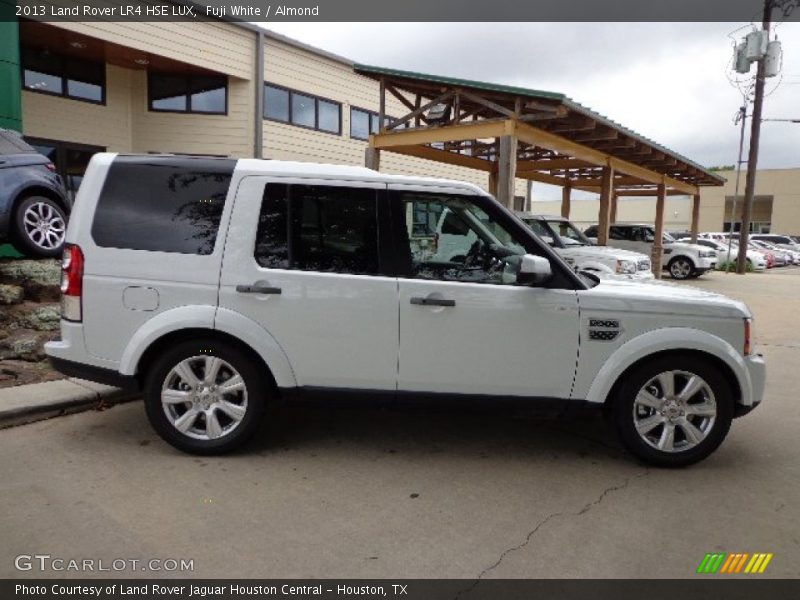  2013 LR4 HSE LUX Fuji White