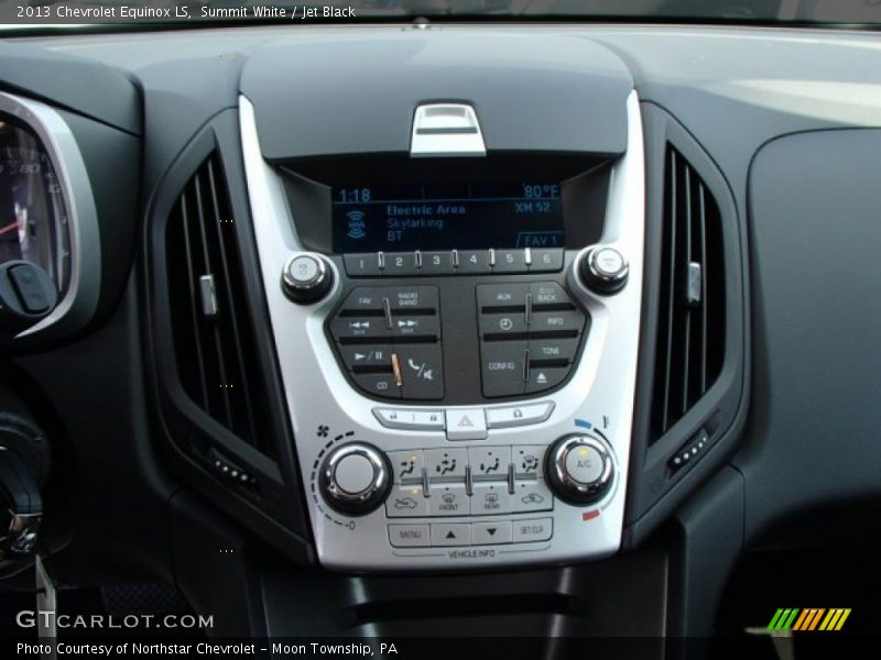 Summit White / Jet Black 2013 Chevrolet Equinox LS