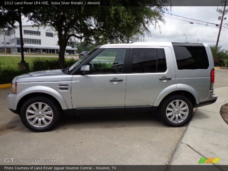 Indus Silver Metallic / Almond 2013 Land Rover LR4 HSE