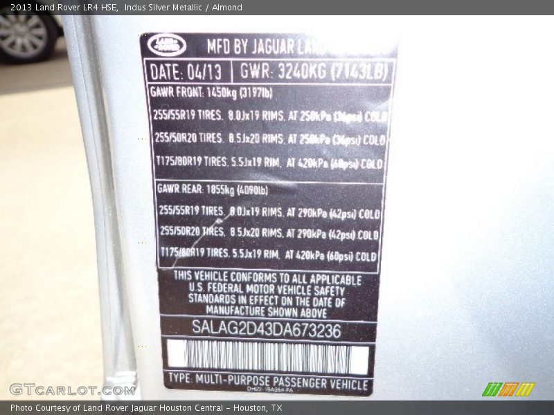 Indus Silver Metallic / Almond 2013 Land Rover LR4 HSE