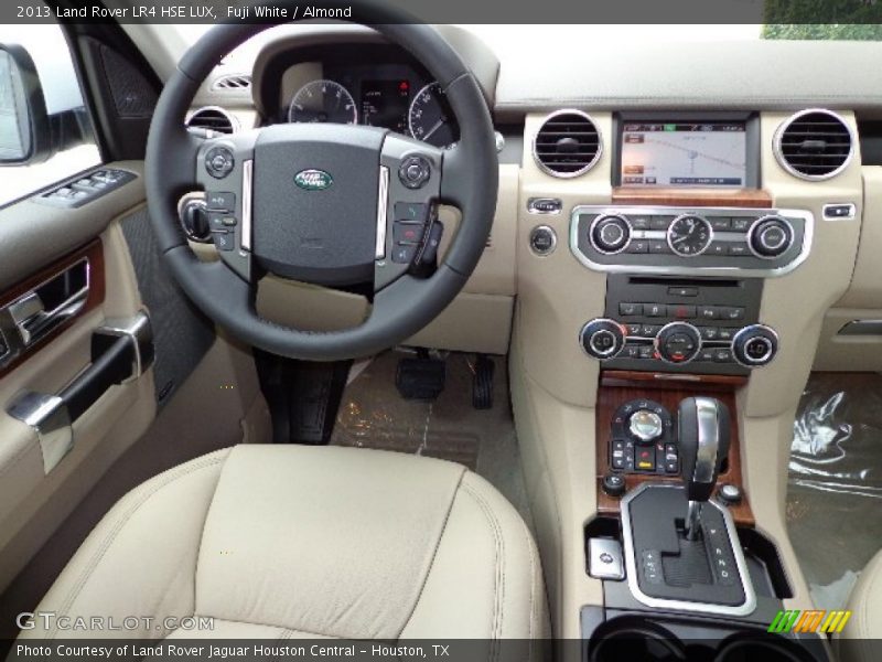 Dashboard of 2013 LR4 HSE LUX