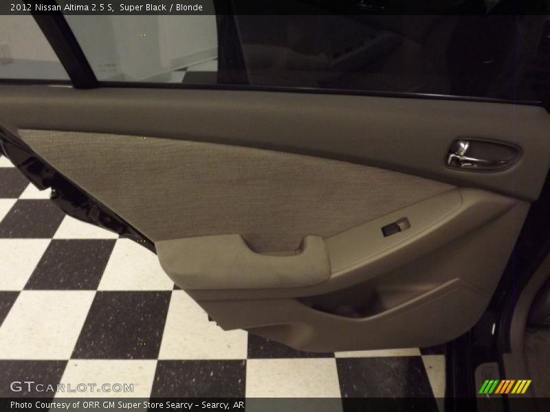 Super Black / Blonde 2012 Nissan Altima 2.5 S
