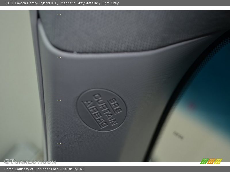 Magnetic Gray Metallic / Light Gray 2013 Toyota Camry Hybrid XLE