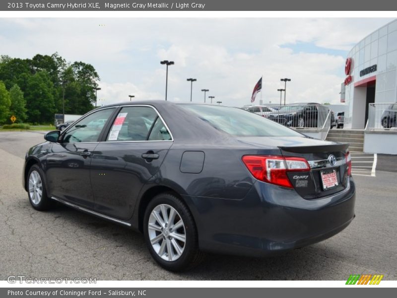 Magnetic Gray Metallic / Light Gray 2013 Toyota Camry Hybrid XLE