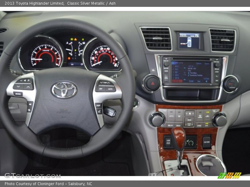 Classic Silver Metallic / Ash 2013 Toyota Highlander Limited